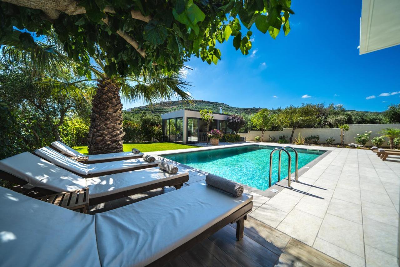 Petronila Luxury Villa With Heated Private Pool Kíssamos Exteriér fotografie