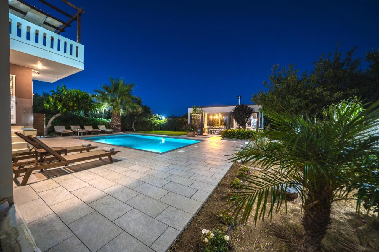 Petronila Luxury Villa With Heated Private Pool Kíssamos Exteriér fotografie