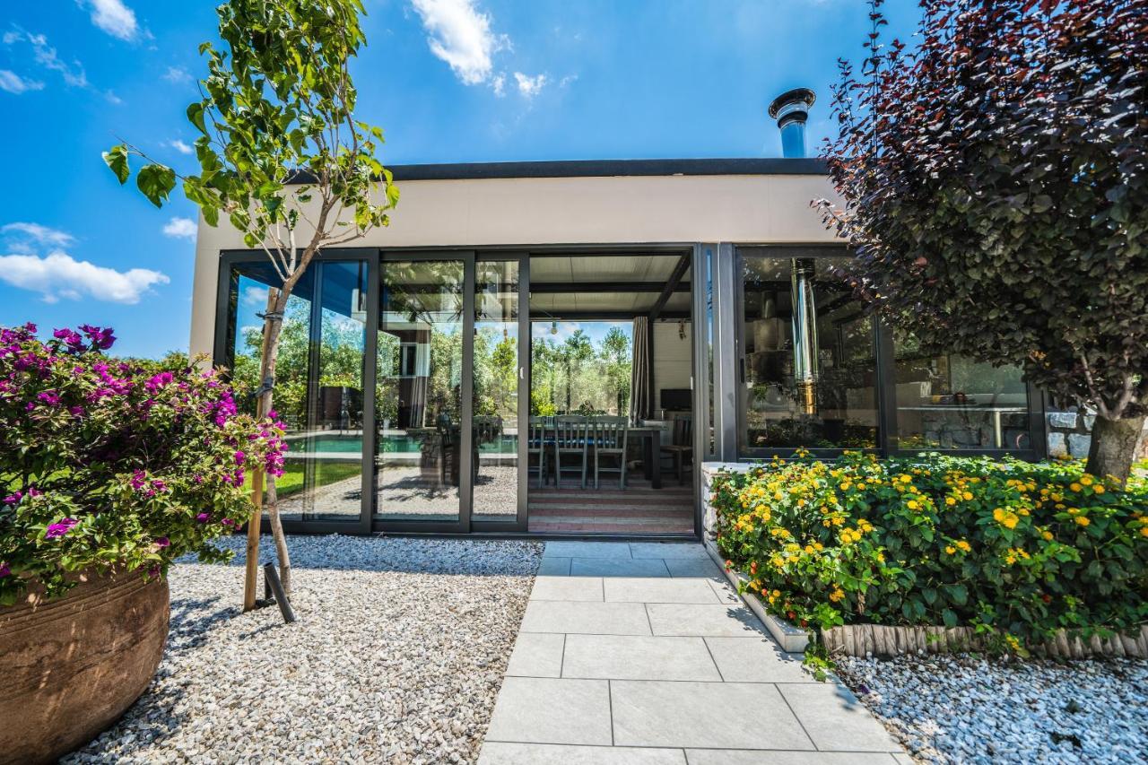 Petronila Luxury Villa With Heated Private Pool Kíssamos Exteriér fotografie